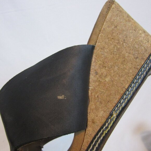 Clarks Collection Soft Cushion Black Leather Slip-On Cork Wedge Heel Sandals 9.5 - Picture 4 of 9